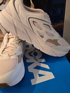 Hoka One One U Clifton L Athletics Vanilla Wheat Sneaker 1160050-VLW Men's 12